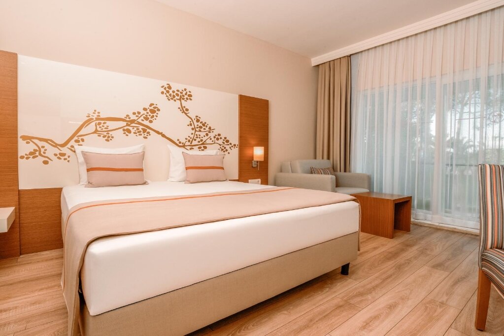 Aile Süit – Deniz Manzaralı