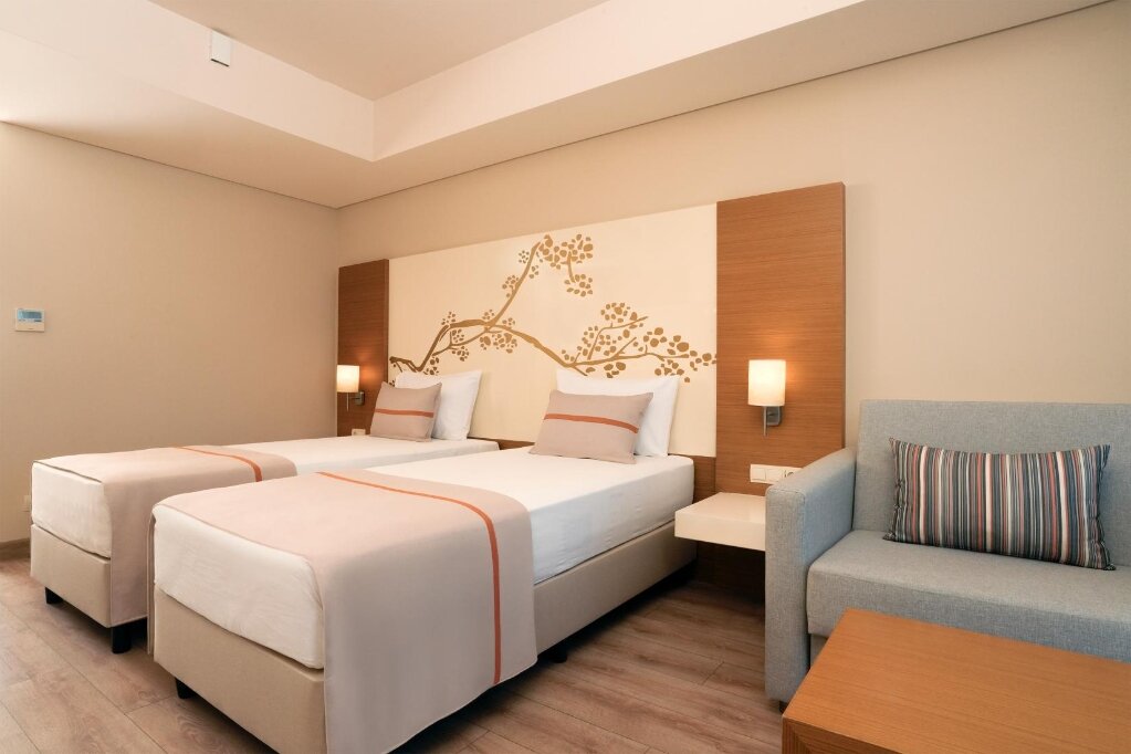 Zemin Kat Oda – Bahçe Erişimli 2